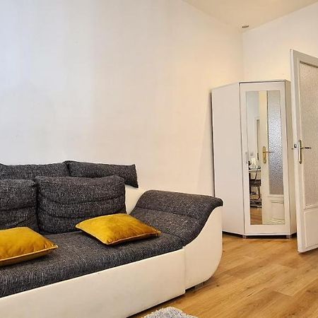 Wiener Buddha Style Flat With Inner Garden- Marzstrasse City Apartments Bagian luar foto
