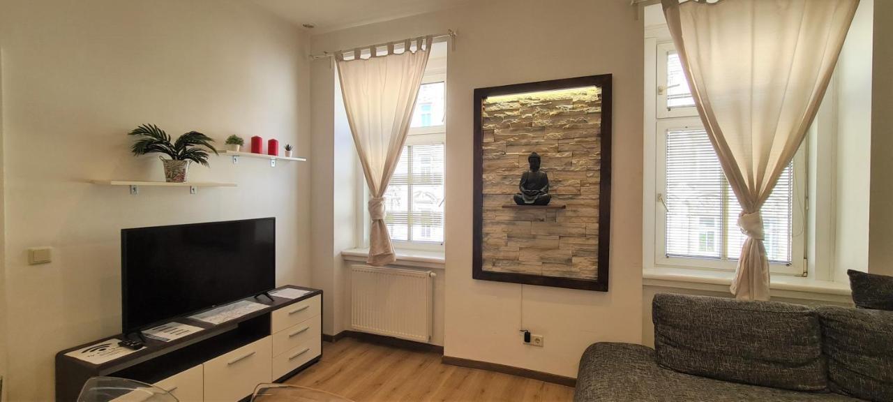 Wiener Buddha Style Flat With Inner Garden- Marzstrasse City Apartments Bagian luar foto